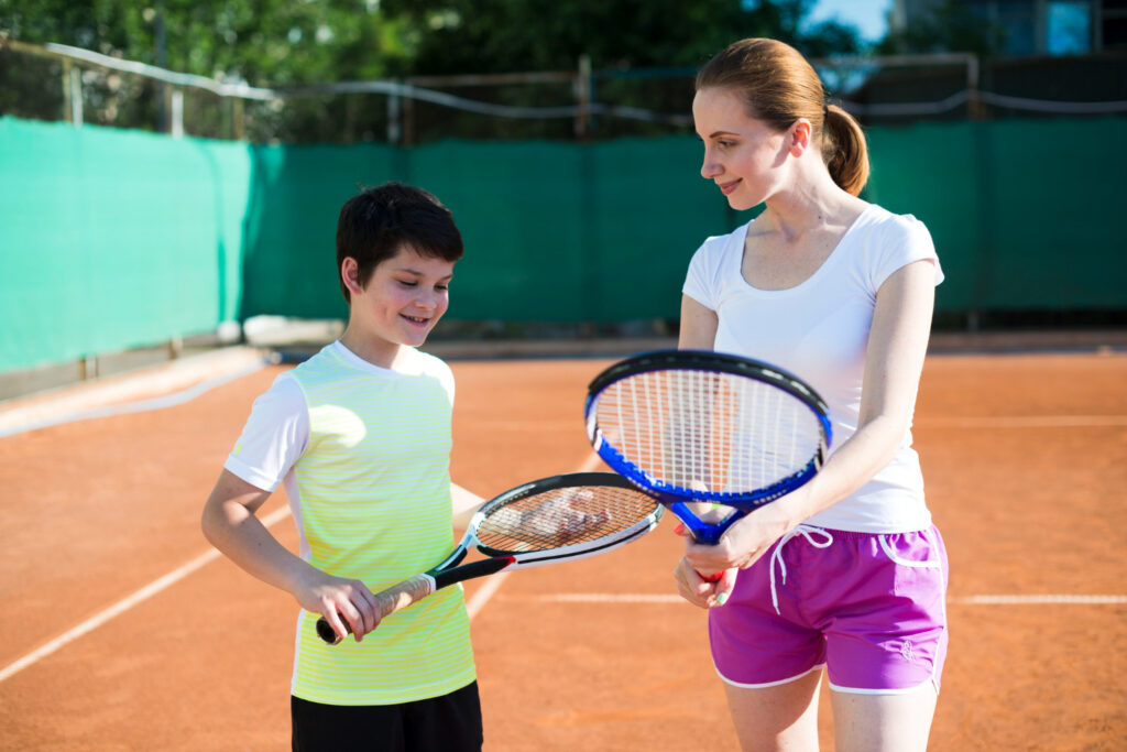Tenis o pádel ¿qué deporte es más beneficioso para niños