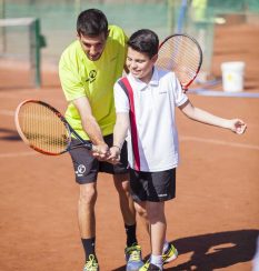 Tenis-